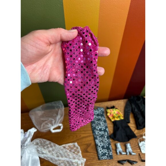 1990s vintage Barbie outfits rockstar party girl dresses and assesories clothes - Picture 2 of 7